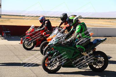 media/Aug-13-2023-CRA (Sun) [[1cfc37a6fb]]/Race 4 400 Superbike/Grid Shots/